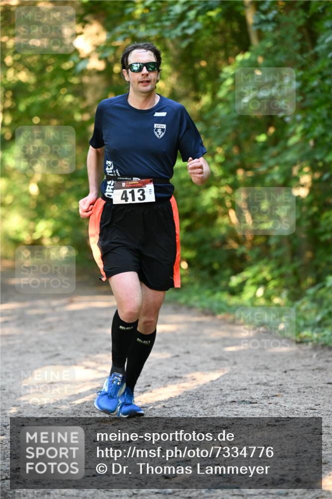 06.10.2024 - Bramfelder Halbmarathon 2024 Dr. Thomas Lammeyer http://msf.ph/oto/7334776 06.10.2024 09:52:20 Laufen 413, 114 meine-sportfotos.de