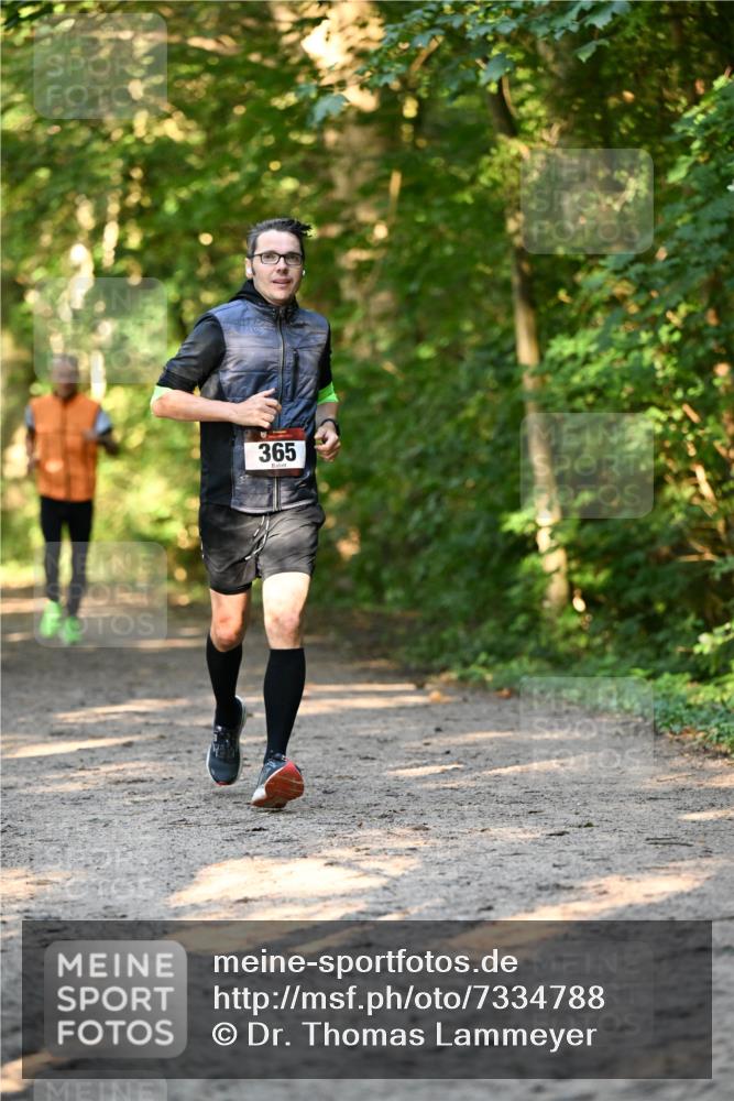 06.10.2024 - Bramfelder Halbmarathon 2024 Dr. Thomas Lammeyer http://msf.ph/oto/7334788 06.10.2024 09:52:25 Laufen 365 meine-sportfotos.de