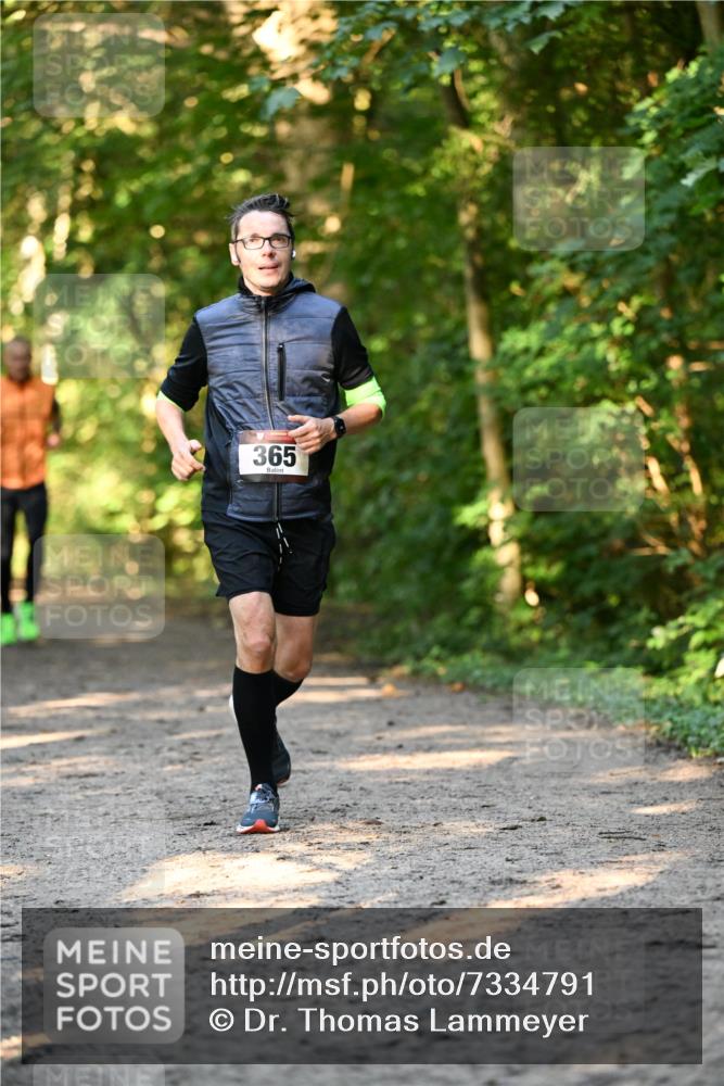 06.10.2024 - Bramfelder Halbmarathon 2024 Dr. Thomas Lammeyer http://msf.ph/oto/7334791 06.10.2024 09:52:26 Laufen 365 meine-sportfotos.de