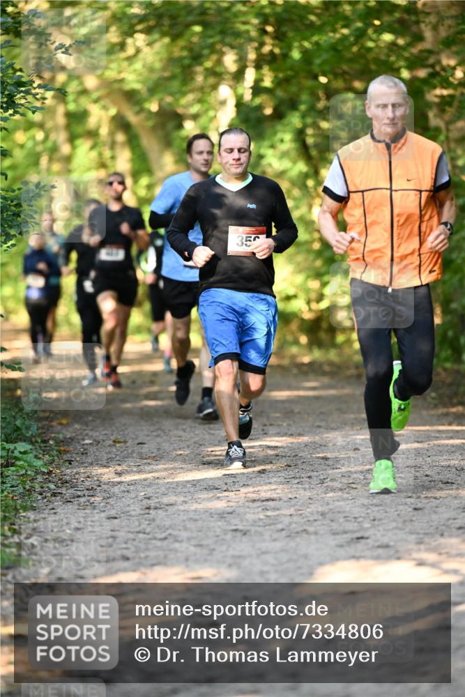 06.10.2024 - Bramfelder Halbmarathon 2024 Dr. Thomas Lammeyer http://msf.ph/oto/7334806 06.10.2024 09:52:30 Laufen 35, 00 meine-sportfotos.de