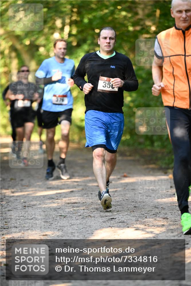 06.10.2024 - Bramfelder Halbmarathon 2024 Dr. Thomas Lammeyer http://msf.ph/oto/7334816 06.10.2024 09:52:31 Laufen 350 meine-sportfotos.de