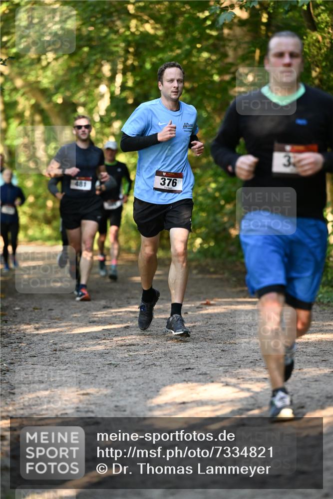 06.10.2024 - Bramfelder Halbmarathon 2024 Dr. Thomas Lammeyer http://msf.ph/oto/7334821 06.10.2024 09:52:33 Laufen 481, 376, 3 meine-sportfotos.de