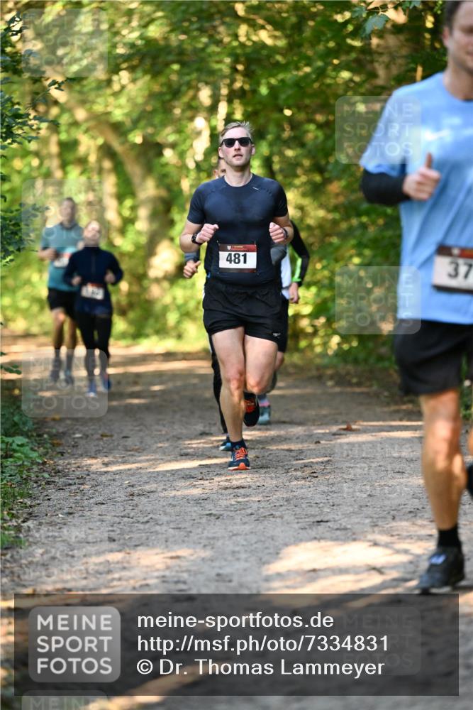 06.10.2024 - Bramfelder Halbmarathon 2024 Dr. Thomas Lammeyer http://msf.ph/oto/7334831 06.10.2024 09:52:35 Laufen 481, 37 meine-sportfotos.de