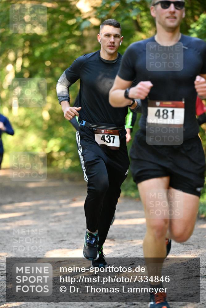06.10.2024 - Bramfelder Halbmarathon 2024 Dr. Thomas Lammeyer http://msf.ph/oto/7334846 06.10.2024 09:52:38 Laufen 33, 437, 481 meine-sportfotos.de