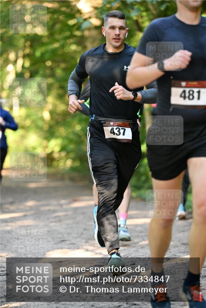 06.10.2024 - Bramfelder Halbmarathon 2024 Dr. Thomas Lammeyer http://msf.ph/oto/7334847 06.10.2024 09:52:38 Laufen 437, 481 meine-sportfotos.de