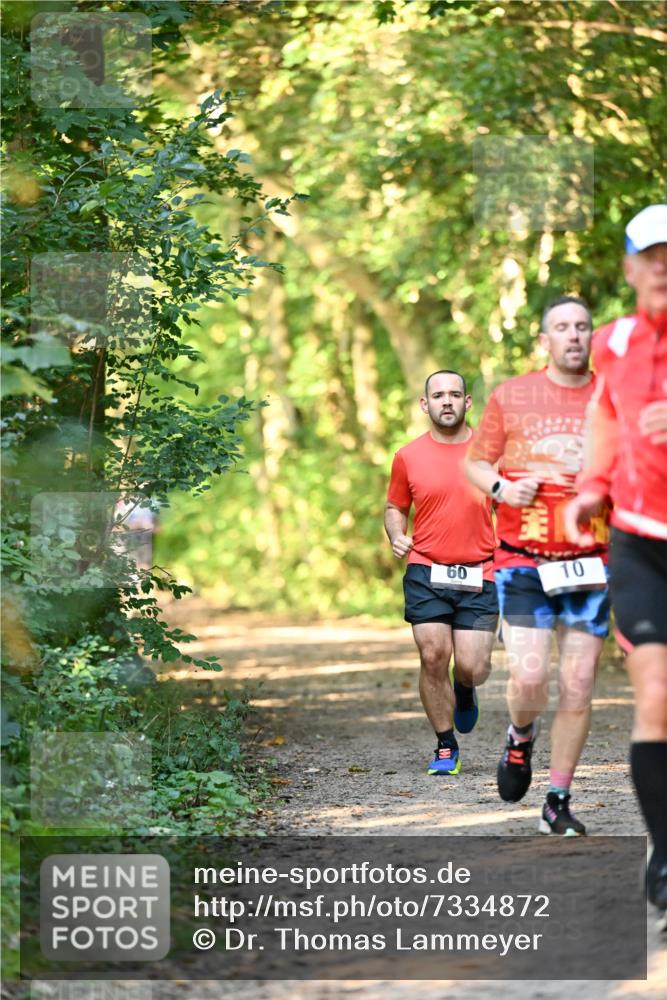 06.10.2024 - Bramfelder Halbmarathon 2024 Dr. Thomas Lammeyer http://msf.ph/oto/7334872 06.10.2024 09:52:57 Laufen 60, 10 meine-sportfotos.de