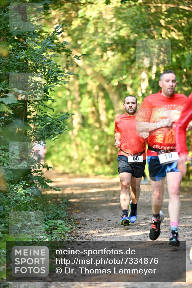 06.10.2024 - Bramfelder Halbmarathon 2024 Dr. Thomas Lammeyer http://msf.ph/oto/7334876 06.10.2024 09:52:57 Laufen 60, 10 meine-sportfotos.de