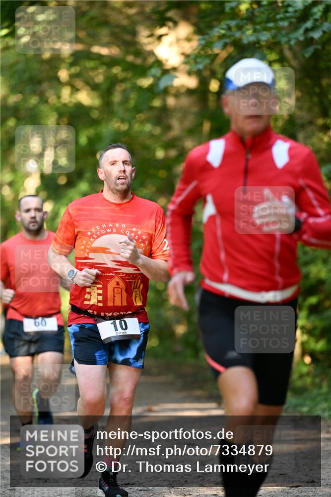06.10.2024 - Bramfelder Halbmarathon 2024 Dr. Thomas Lammeyer http://msf.ph/oto/7334879 06.10.2024 09:52:58 Laufen 60, 10 meine-sportfotos.de
