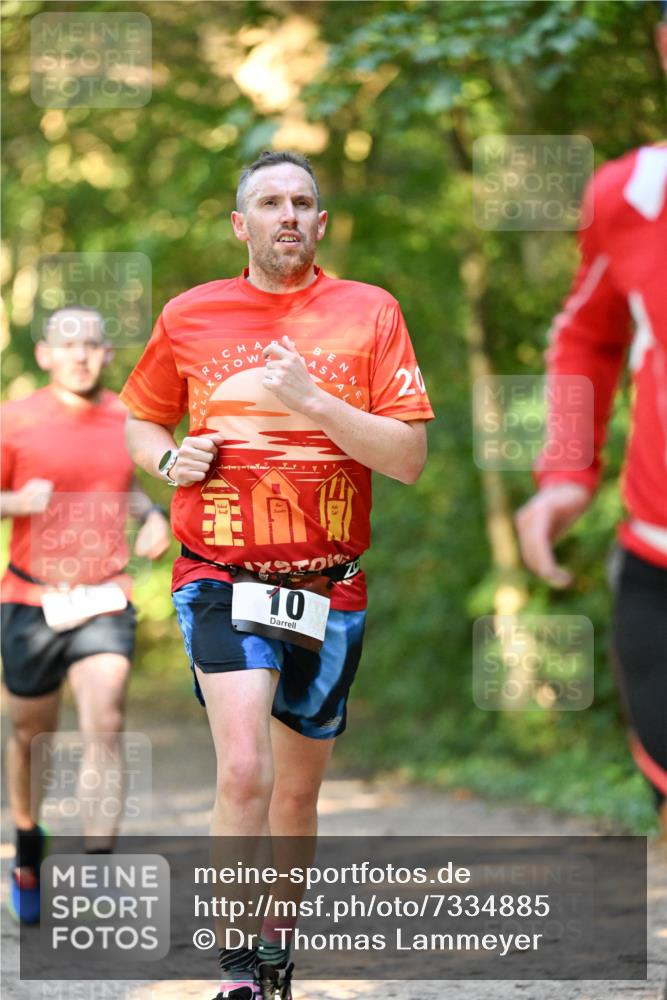 06.10.2024 - Bramfelder Halbmarathon 2024 Dr. Thomas Lammeyer http://msf.ph/oto/7334885 06.10.2024 09:52:59 Laufen 10 meine-sportfotos.de