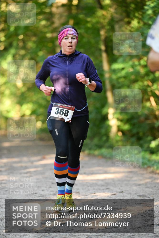 06.10.2024 - Bramfelder Halbmarathon 2024 Dr. Thomas Lammeyer http://msf.ph/oto/7334939 06.10.2024 09:53:16 Laufen 368, 96 meine-sportfotos.de