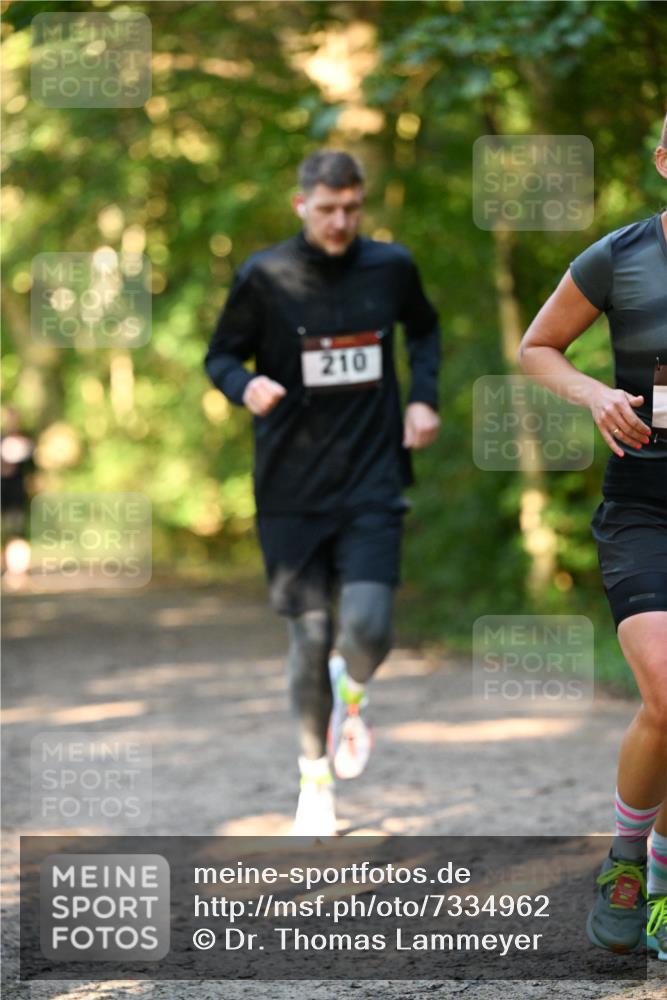 06.10.2024 - Bramfelder Halbmarathon 2024 Dr. Thomas Lammeyer http://msf.ph/oto/7334962 06.10.2024 09:53:22 Laufen 210 meine-sportfotos.de