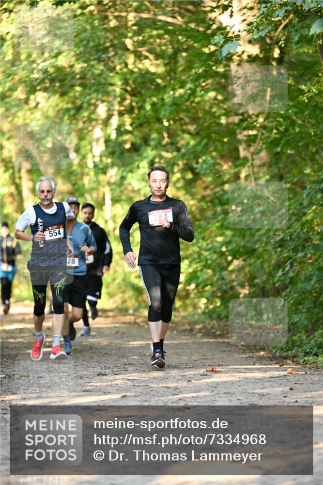 06.10.2024 - Bramfelder Halbmarathon 2024 Dr. Thomas Lammeyer http://msf.ph/oto/7334968 06.10.2024 09:53:28 Laufen 554, 2 meine-sportfotos.de