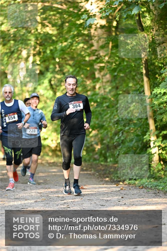 06.10.2024 - Bramfelder Halbmarathon 2024 Dr. Thomas Lammeyer http://msf.ph/oto/7334976 06.10.2024 09:53:30 Laufen 554, 228, 394 meine-sportfotos.de