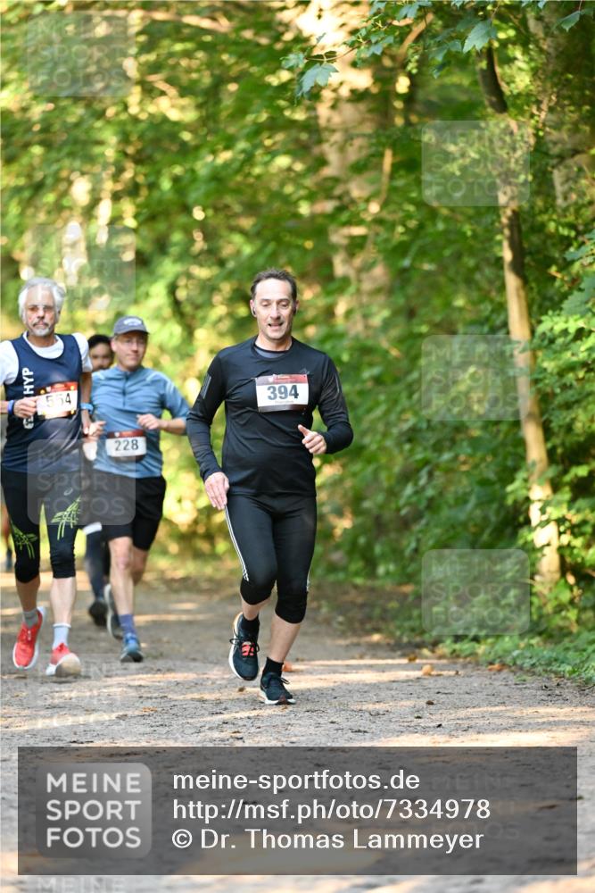 06.10.2024 - Bramfelder Halbmarathon 2024 Dr. Thomas Lammeyer http://msf.ph/oto/7334978 06.10.2024 09:53:30 Laufen 228, 394 meine-sportfotos.de