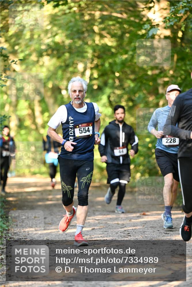 06.10.2024 - Bramfelder Halbmarathon 2024 Dr. Thomas Lammeyer http://msf.ph/oto/7334989 06.10.2024 09:53:32 Laufen 554, 44, 228 meine-sportfotos.de