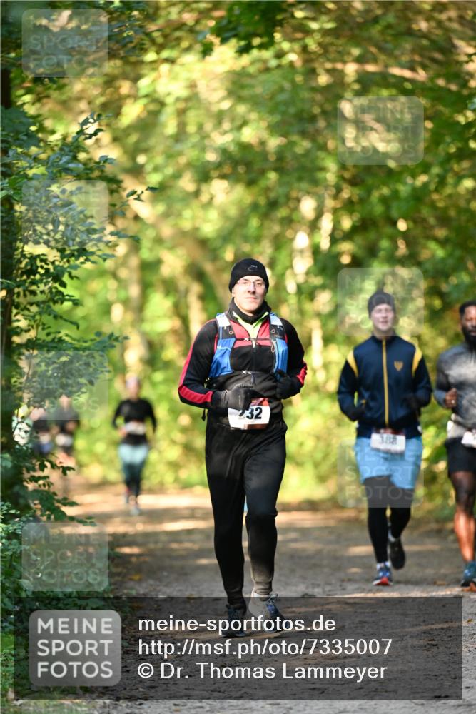 06.10.2024 - Bramfelder Halbmarathon 2024 Dr. Thomas Lammeyer http://msf.ph/oto/7335007 06.10.2024 09:53:38 Laufen 232 meine-sportfotos.de