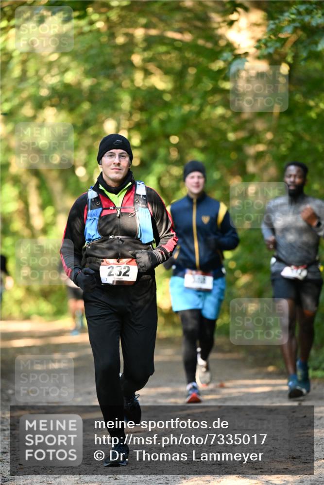 06.10.2024 - Bramfelder Halbmarathon 2024 Dr. Thomas Lammeyer http://msf.ph/oto/7335017 06.10.2024 09:53:39 Laufen 232 meine-sportfotos.de