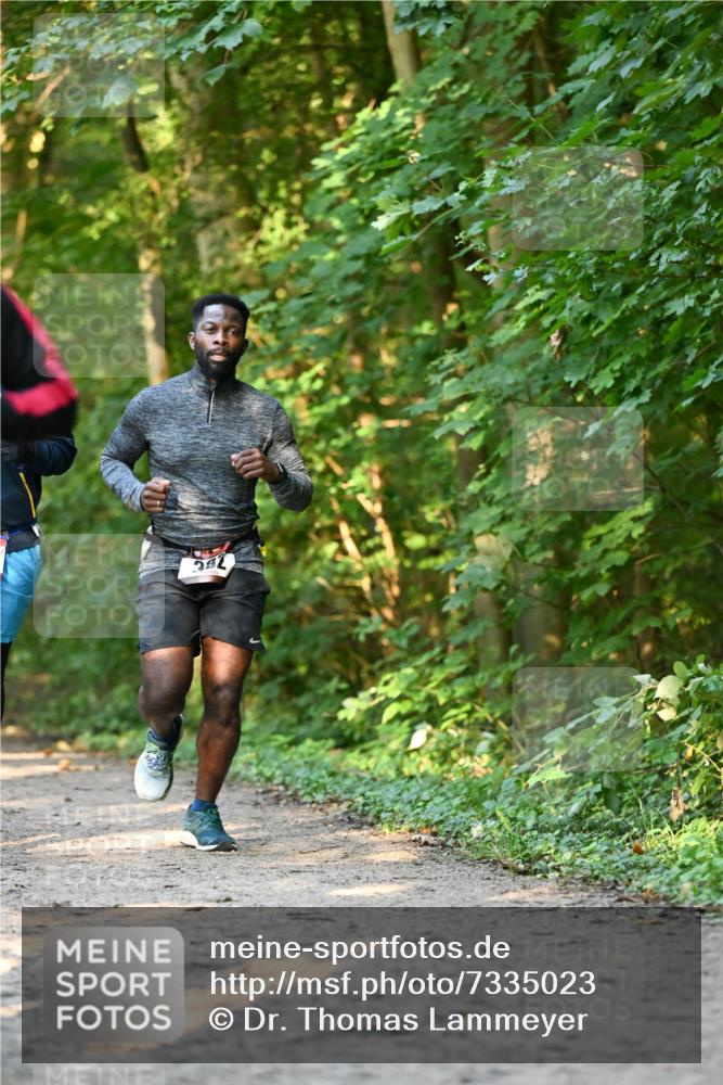 06.10.2024 - Bramfelder Halbmarathon 2024 Dr. Thomas Lammeyer http://msf.ph/oto/7335023 06.10.2024 09:53:41 Laufen 252 meine-sportfotos.de