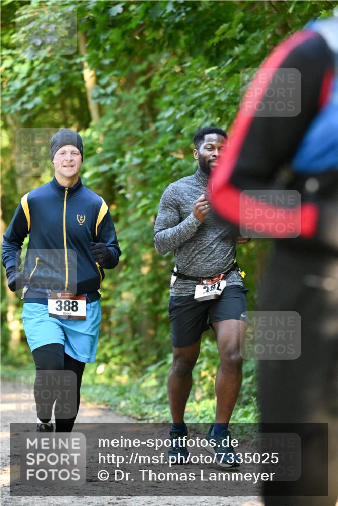 06.10.2024 - Bramfelder Halbmarathon 2024 Dr. Thomas Lammeyer http://msf.ph/oto/7335025 06.10.2024 09:53:43 Laufen 388, 282 meine-sportfotos.de