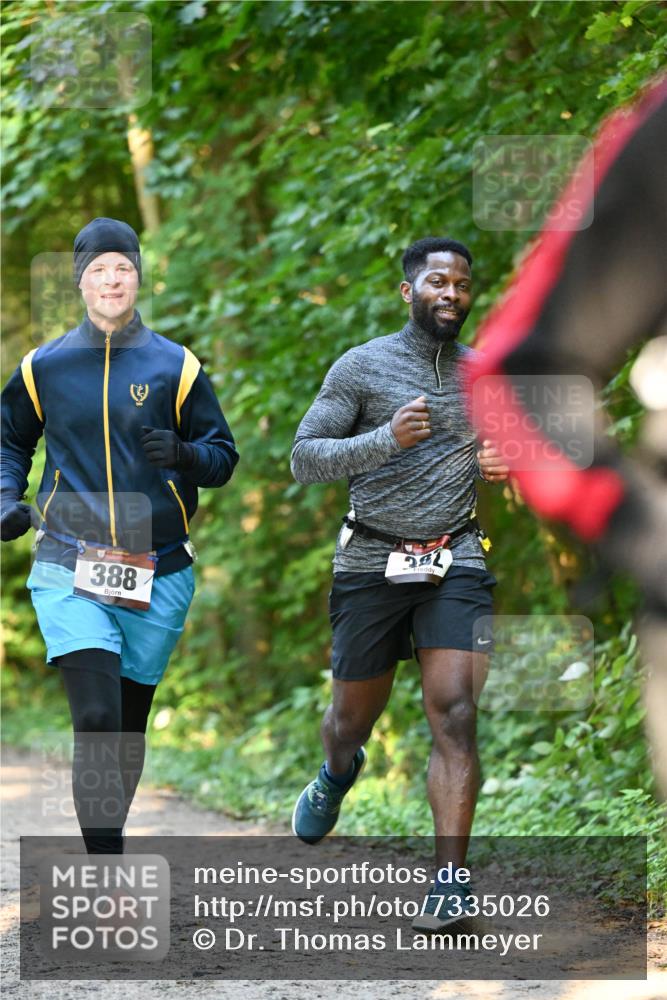 06.10.2024 - Bramfelder Halbmarathon 2024 Dr. Thomas Lammeyer http://msf.ph/oto/7335026 06.10.2024 09:53:43 Laufen 388 meine-sportfotos.de
