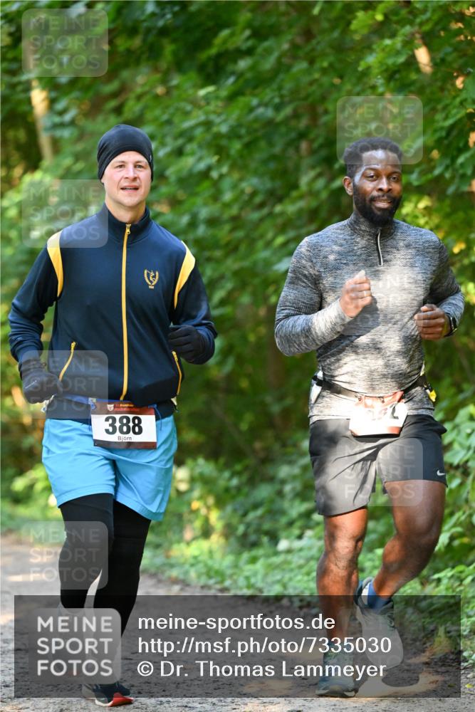 06.10.2024 - Bramfelder Halbmarathon 2024 Dr. Thomas Lammeyer http://msf.ph/oto/7335030 06.10.2024 09:53:43 Laufen 388 meine-sportfotos.de