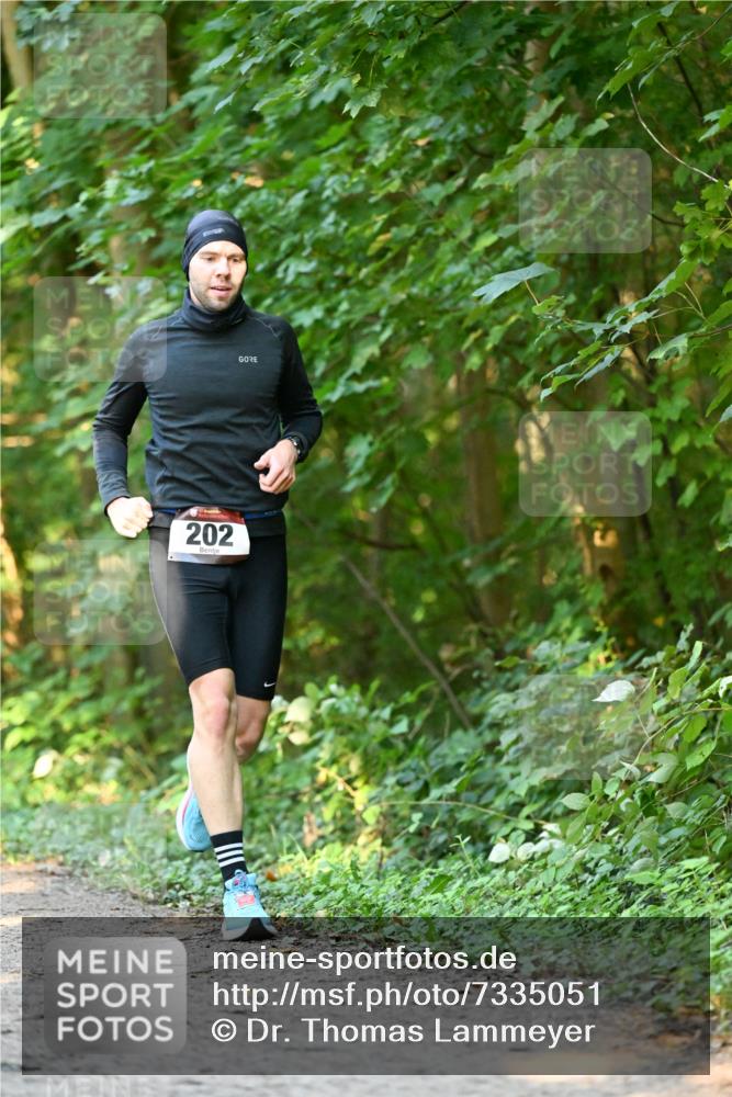 06.10.2024 - Bramfelder Halbmarathon 2024 Dr. Thomas Lammeyer http://msf.ph/oto/7335051 06.10.2024 09:53:50 Laufen 202 meine-sportfotos.de