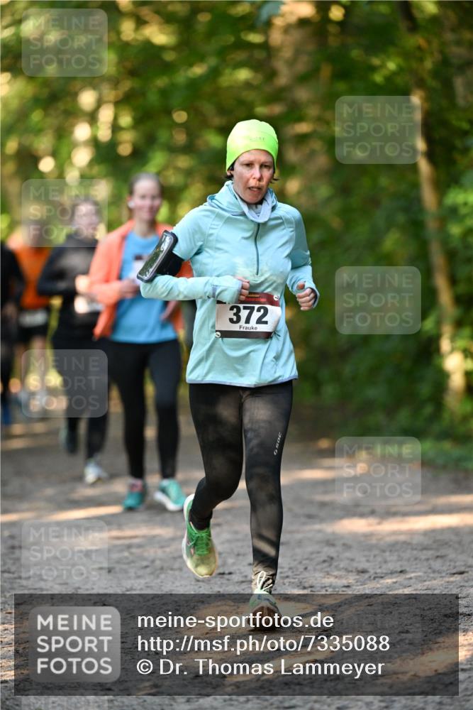 06.10.2024 - Bramfelder Halbmarathon 2024 Dr. Thomas Lammeyer http://msf.ph/oto/7335088 06.10.2024 09:53:58 Laufen 372 meine-sportfotos.de