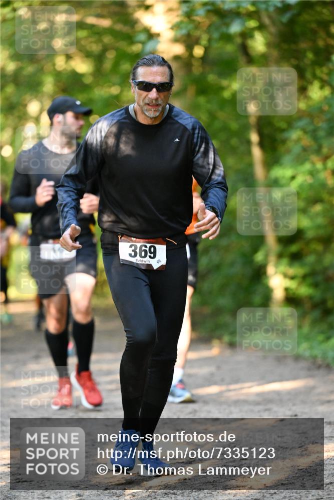 06.10.2024 - Bramfelder Halbmarathon 2024 Dr. Thomas Lammeyer http://msf.ph/oto/7335123 06.10.2024 09:54:04 Laufen 369, 69 meine-sportfotos.de
