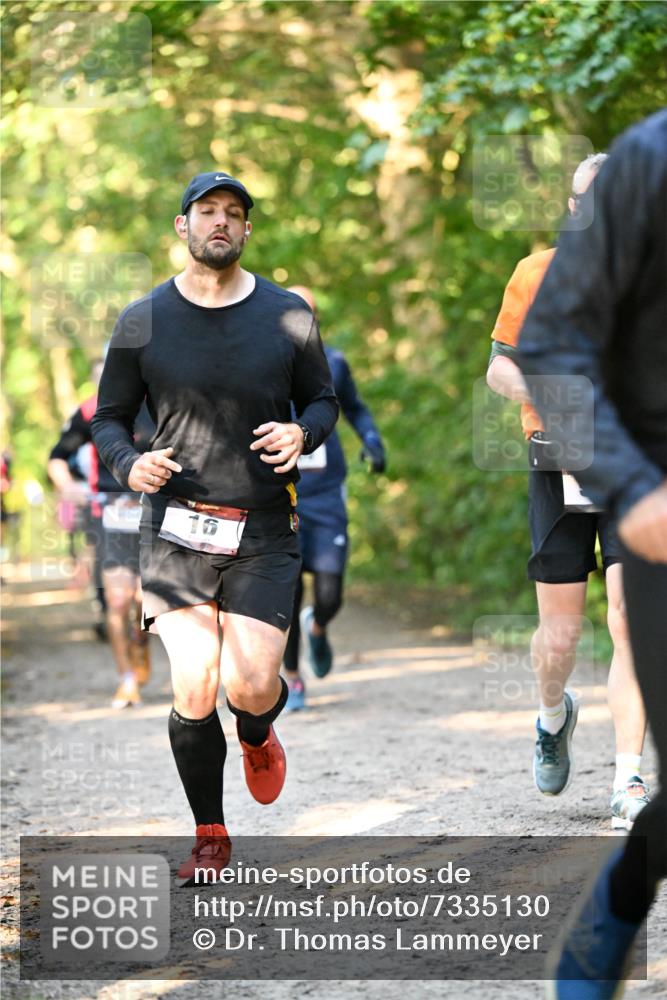06.10.2024 - Bramfelder Halbmarathon 2024 Dr. Thomas Lammeyer http://msf.ph/oto/7335130 06.10.2024 09:54:06 Laufen  meine-sportfotos.de