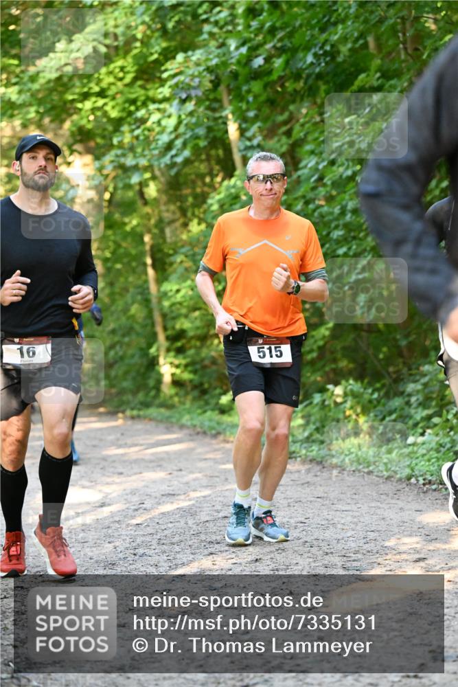 06.10.2024 - Bramfelder Halbmarathon 2024 Dr. Thomas Lammeyer http://msf.ph/oto/7335131 06.10.2024 09:54:07 Laufen 16, 515 meine-sportfotos.de