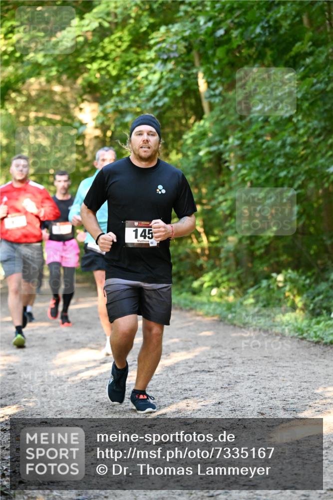 06.10.2024 - Bramfelder Halbmarathon 2024 Dr. Thomas Lammeyer http://msf.ph/oto/7335167 06.10.2024 09:54:15 Laufen 145, 2 meine-sportfotos.de