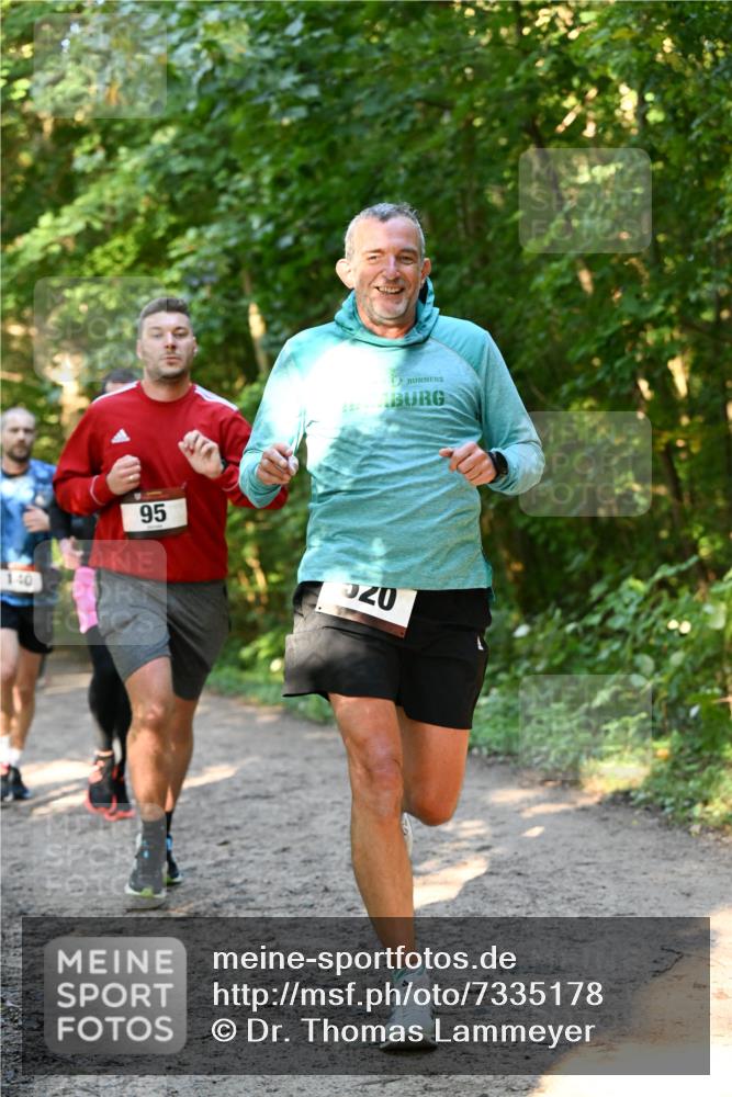 06.10.2024 - Bramfelder Halbmarathon 2024 Dr. Thomas Lammeyer http://msf.ph/oto/7335178 06.10.2024 09:54:18 Laufen 140, 95, 95, 20 meine-sportfotos.de