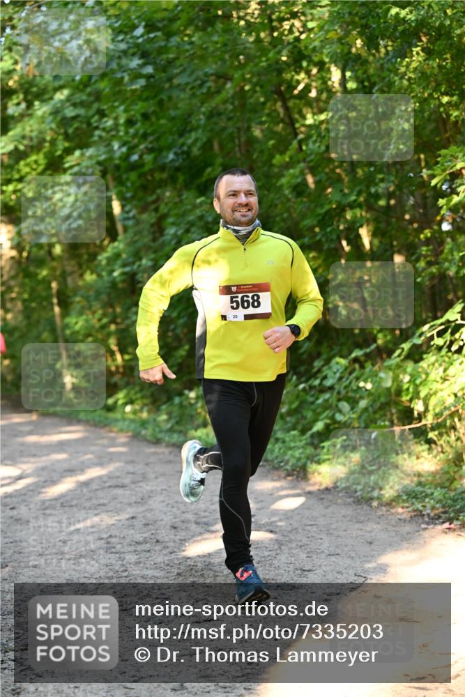 06.10.2024 - Bramfelder Halbmarathon 2024 Dr. Thomas Lammeyer http://msf.ph/oto/7335203 06.10.2024 09:54:22 Laufen 568, 20 meine-sportfotos.de