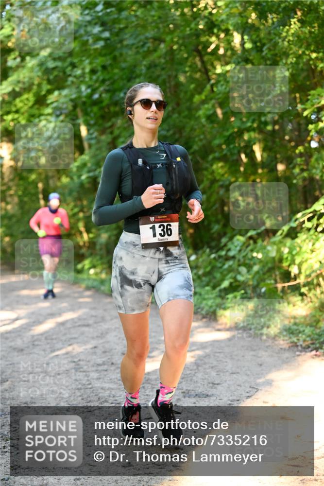06.10.2024 - Bramfelder Halbmarathon 2024 Dr. Thomas Lammeyer http://msf.ph/oto/7335216 06.10.2024 09:54:25 Laufen 7, 33, 136 meine-sportfotos.de