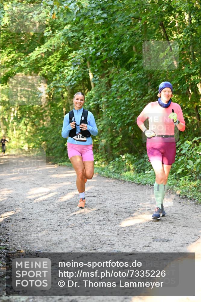 06.10.2024 - Bramfelder Halbmarathon 2024 Dr. Thomas Lammeyer http://msf.ph/oto/7335226 06.10.2024 09:54:27 Laufen 414 meine-sportfotos.de