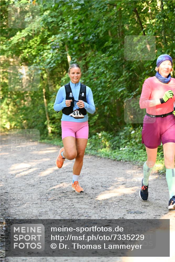 06.10.2024 - Bramfelder Halbmarathon 2024 Dr. Thomas Lammeyer http://msf.ph/oto/7335229 06.10.2024 09:54:28 Laufen 414 meine-sportfotos.de