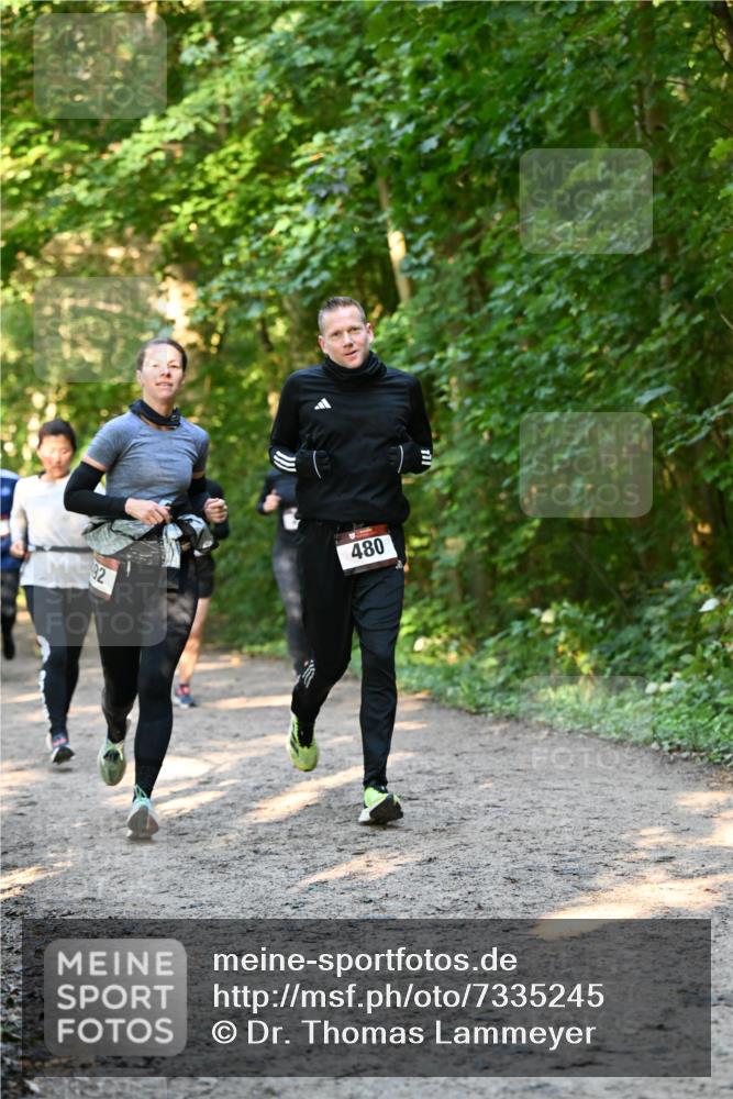 06.10.2024 - Bramfelder Halbmarathon 2024 Dr. Thomas Lammeyer http://msf.ph/oto/7335245 06.10.2024 09:54:39 Laufen 92, 480 meine-sportfotos.de