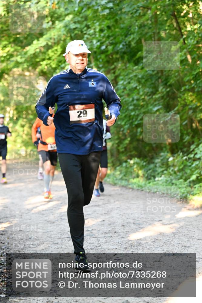 06.10.2024 - Bramfelder Halbmarathon 2024 Dr. Thomas Lammeyer http://msf.ph/oto/7335268 06.10.2024 09:54:43 Laufen 29 meine-sportfotos.de