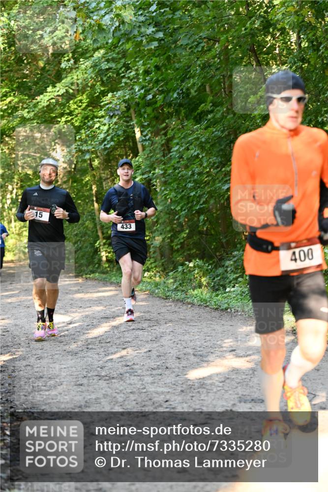 06.10.2024 - Bramfelder Halbmarathon 2024 Dr. Thomas Lammeyer http://msf.ph/oto/7335280 06.10.2024 09:54:46 Laufen 15, 433, 400 meine-sportfotos.de