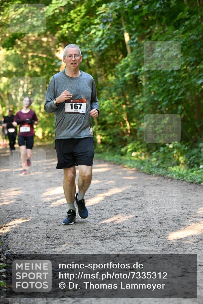 06.10.2024 - Bramfelder Halbmarathon 2024 Dr. Thomas Lammeyer http://msf.ph/oto/7335312 06.10.2024 09:54:53 Laufen 167 meine-sportfotos.de