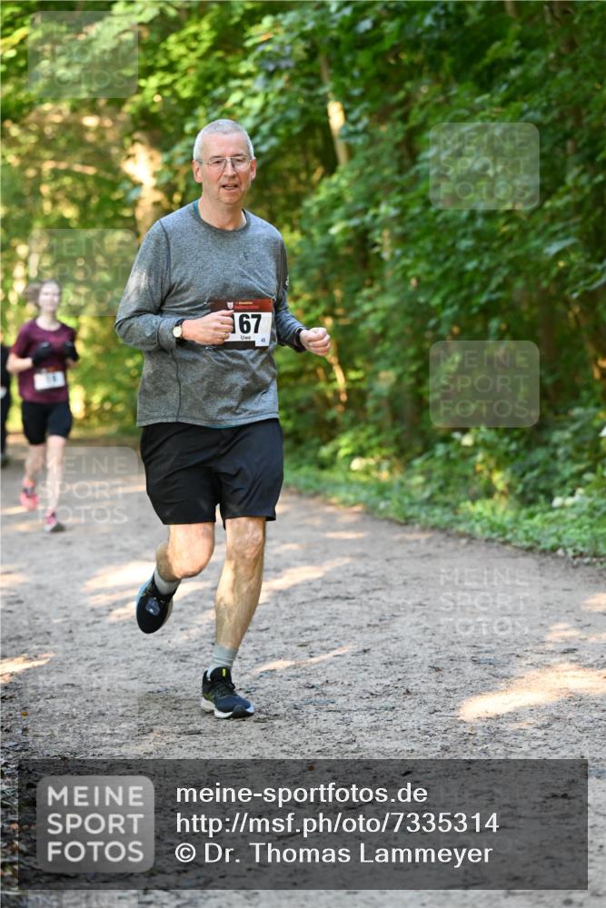 06.10.2024 - Bramfelder Halbmarathon 2024 Dr. Thomas Lammeyer http://msf.ph/oto/7335314 06.10.2024 09:54:53 Laufen 167 meine-sportfotos.de