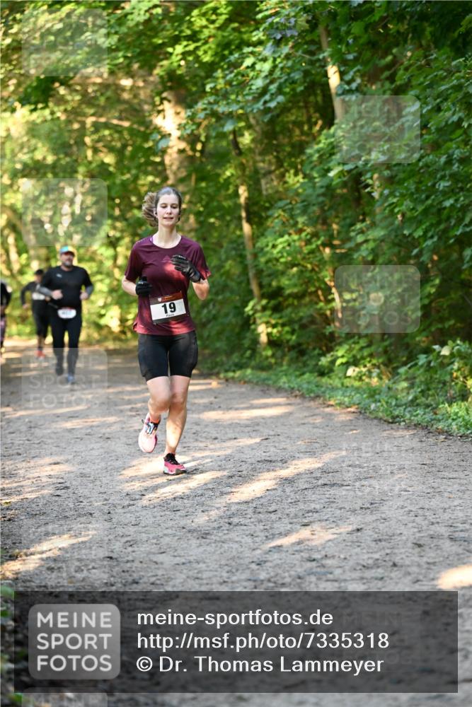 06.10.2024 - Bramfelder Halbmarathon 2024 Dr. Thomas Lammeyer http://msf.ph/oto/7335318 06.10.2024 09:54:55 Laufen 19 meine-sportfotos.de