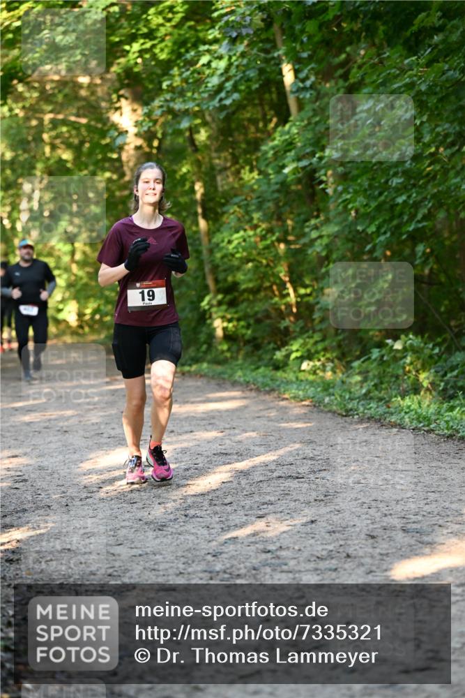 06.10.2024 - Bramfelder Halbmarathon 2024 Dr. Thomas Lammeyer http://msf.ph/oto/7335321 06.10.2024 09:54:55 Laufen 19 meine-sportfotos.de