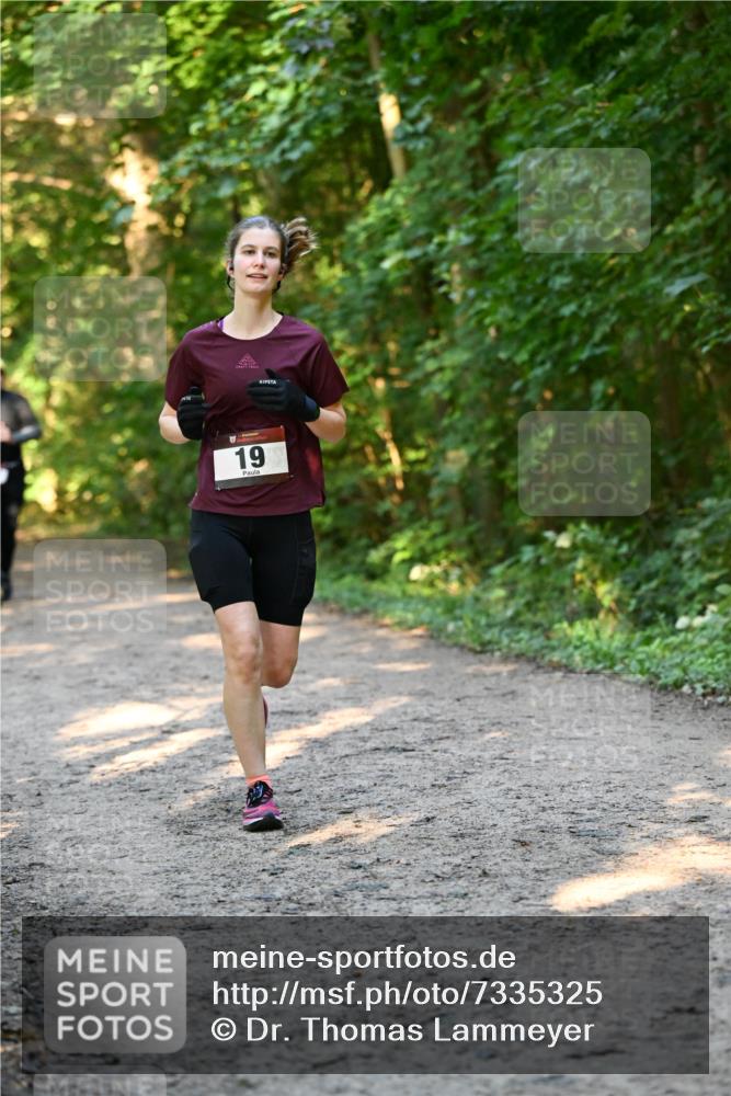 06.10.2024 - Bramfelder Halbmarathon 2024 Dr. Thomas Lammeyer http://msf.ph/oto/7335325 06.10.2024 09:54:56 Laufen 19 meine-sportfotos.de