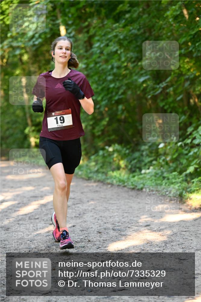 06.10.2024 - Bramfelder Halbmarathon 2024 Dr. Thomas Lammeyer http://msf.ph/oto/7335329 06.10.2024 09:54:56 Laufen 19 meine-sportfotos.de