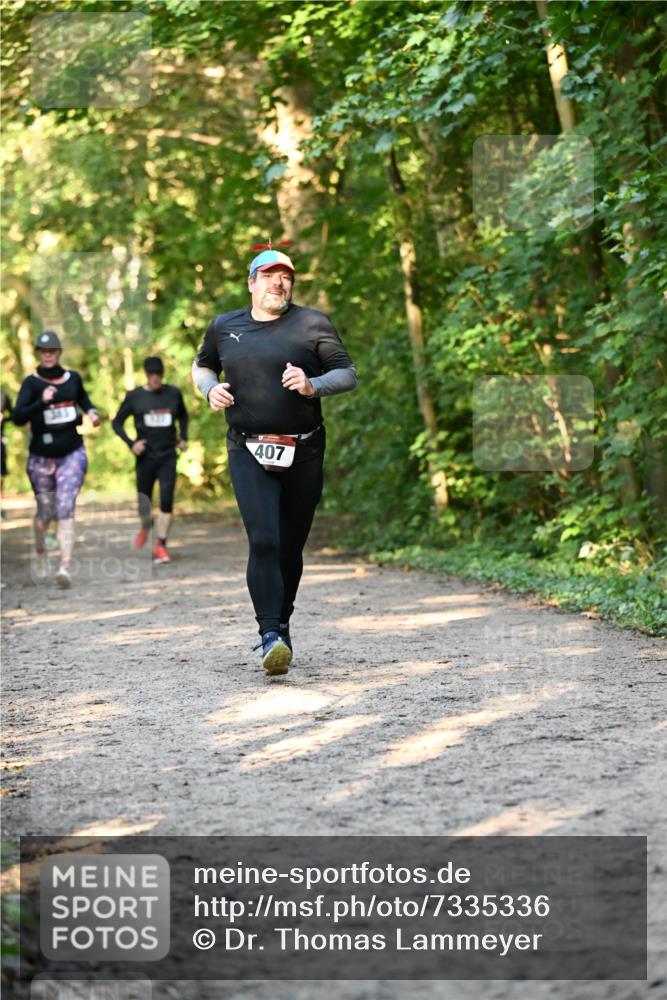 06.10.2024 - Bramfelder Halbmarathon 2024 Dr. Thomas Lammeyer http://msf.ph/oto/7335336 06.10.2024 09:54:58 Laufen 303, 407 meine-sportfotos.de