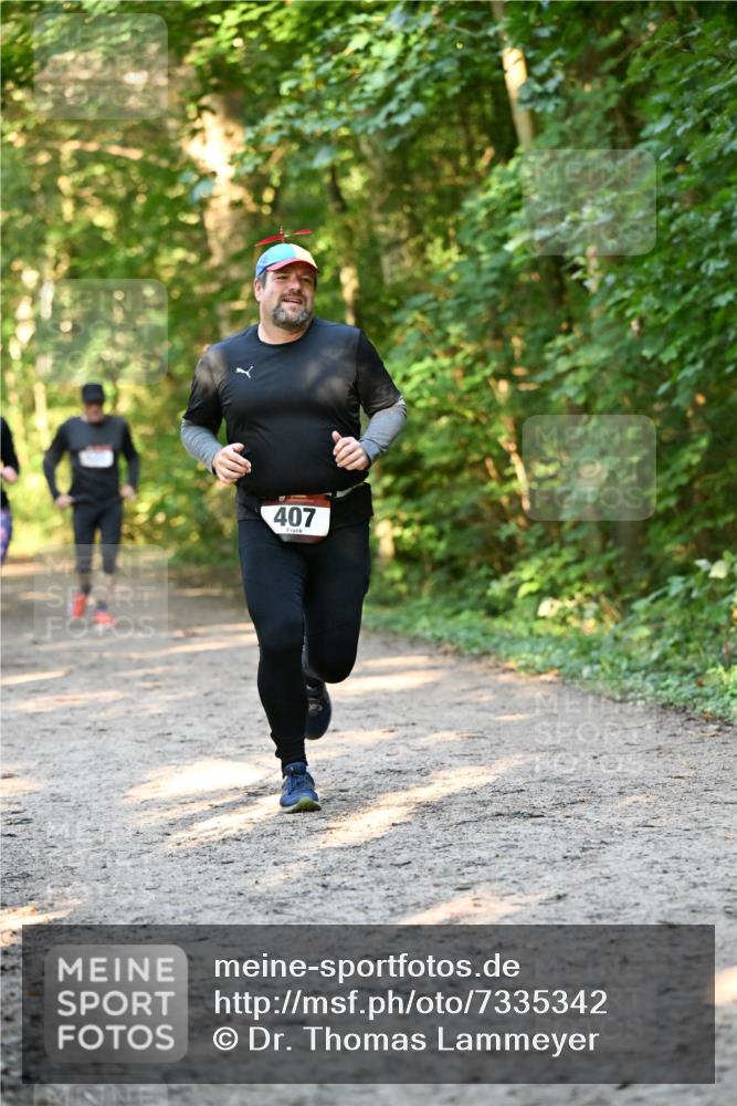 06.10.2024 - Bramfelder Halbmarathon 2024 Dr. Thomas Lammeyer http://msf.ph/oto/7335342 06.10.2024 09:54:59 Laufen 407 meine-sportfotos.de
