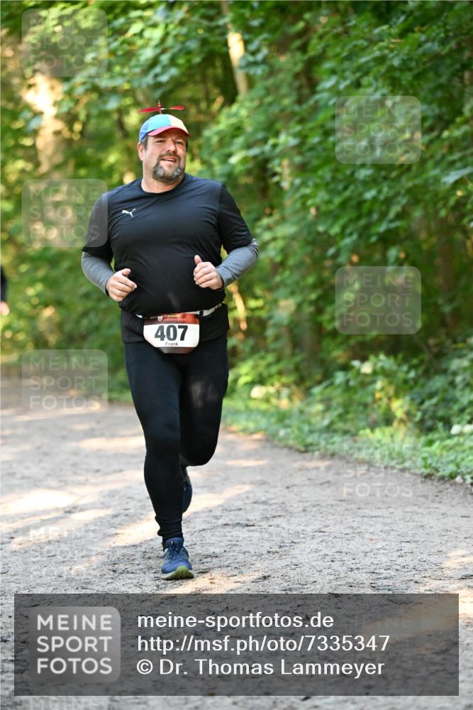 06.10.2024 - Bramfelder Halbmarathon 2024 Dr. Thomas Lammeyer http://msf.ph/oto/7335347 06.10.2024 09:55:00 Laufen 407 meine-sportfotos.de
