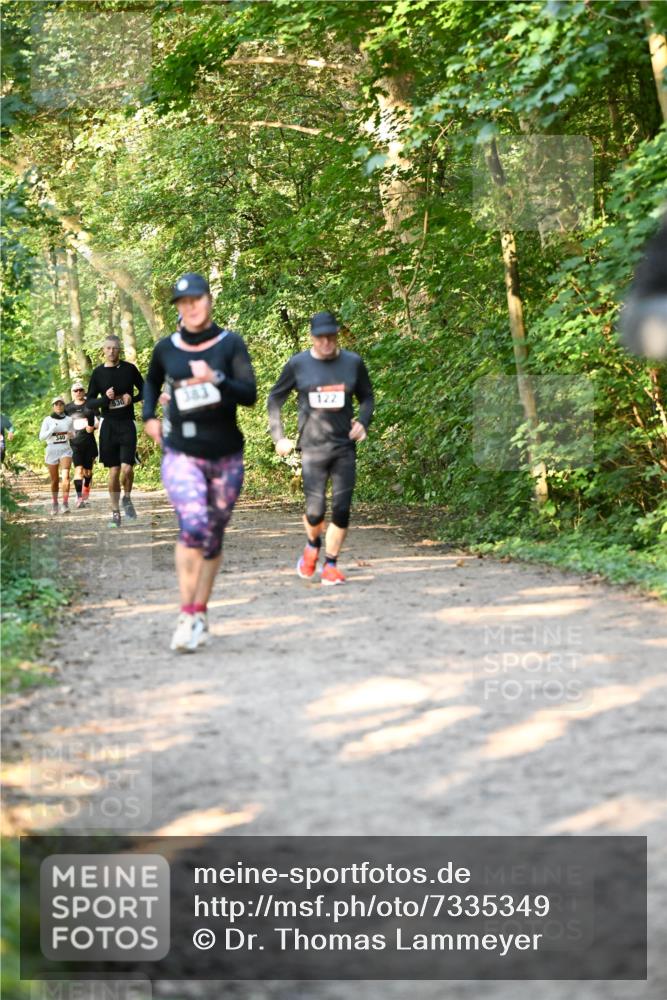 06.10.2024 - Bramfelder Halbmarathon 2024 Dr. Thomas Lammeyer http://msf.ph/oto/7335349 06.10.2024 09:55:01 Laufen 340, 530, 122 meine-sportfotos.de