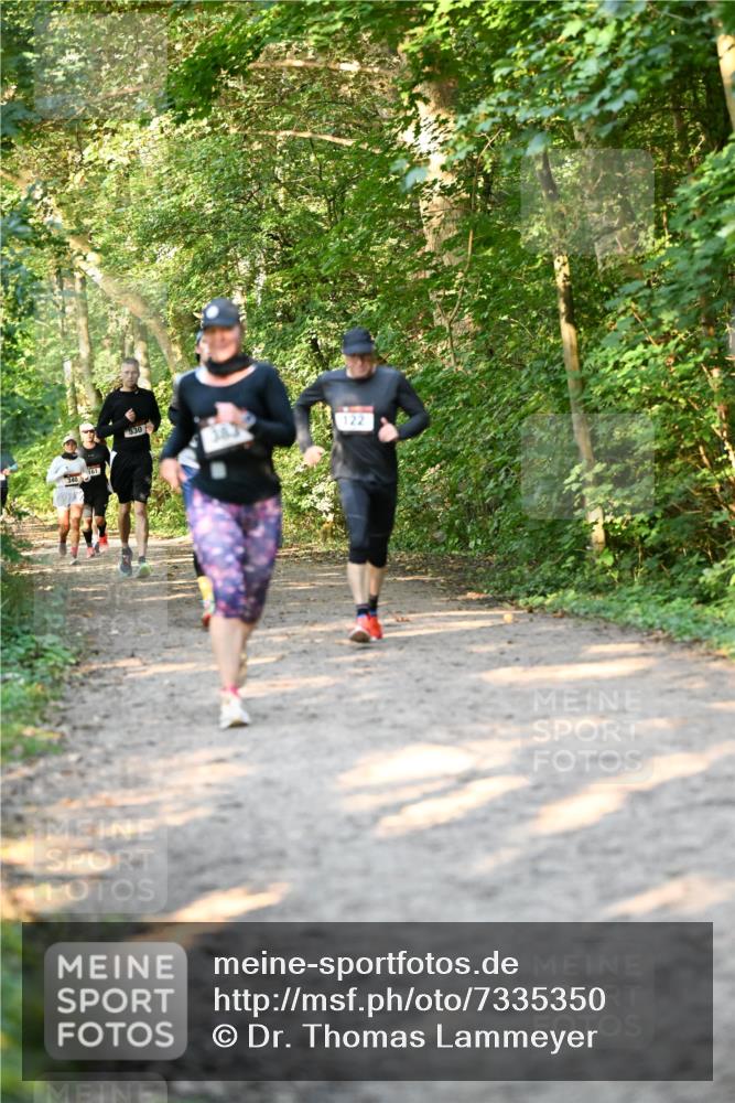 06.10.2024 - Bramfelder Halbmarathon 2024 Dr. Thomas Lammeyer http://msf.ph/oto/7335350 06.10.2024 09:55:01 Laufen 340, 161, 530, 122 meine-sportfotos.de